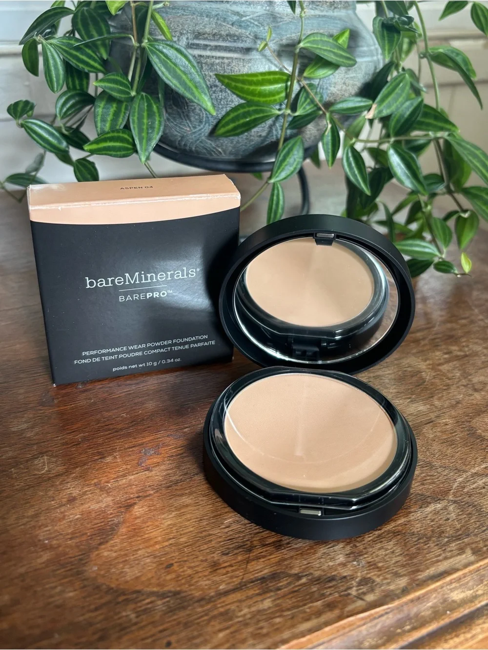 Bare Minerals Barepro Powder Foundation - Shade Aspen 04